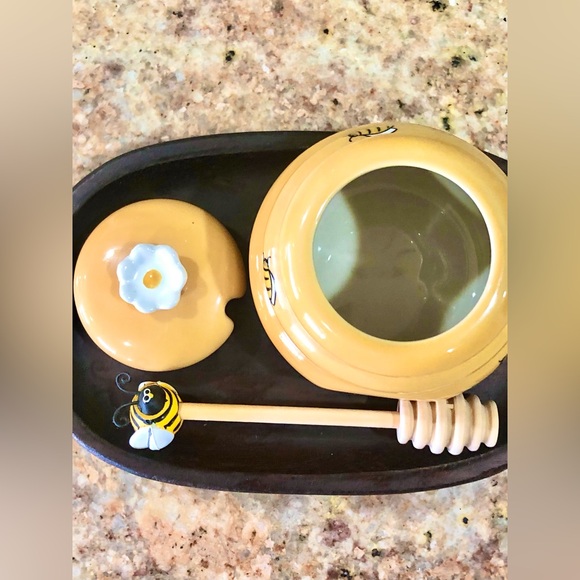 Joie Mini Honey Pot & Dipper Bee - Picture 5 of 7